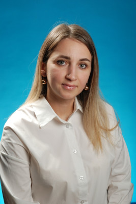 Воспитатель Комарова Марина Валерьевна Воспитатель Комарова Марина Валерьевна